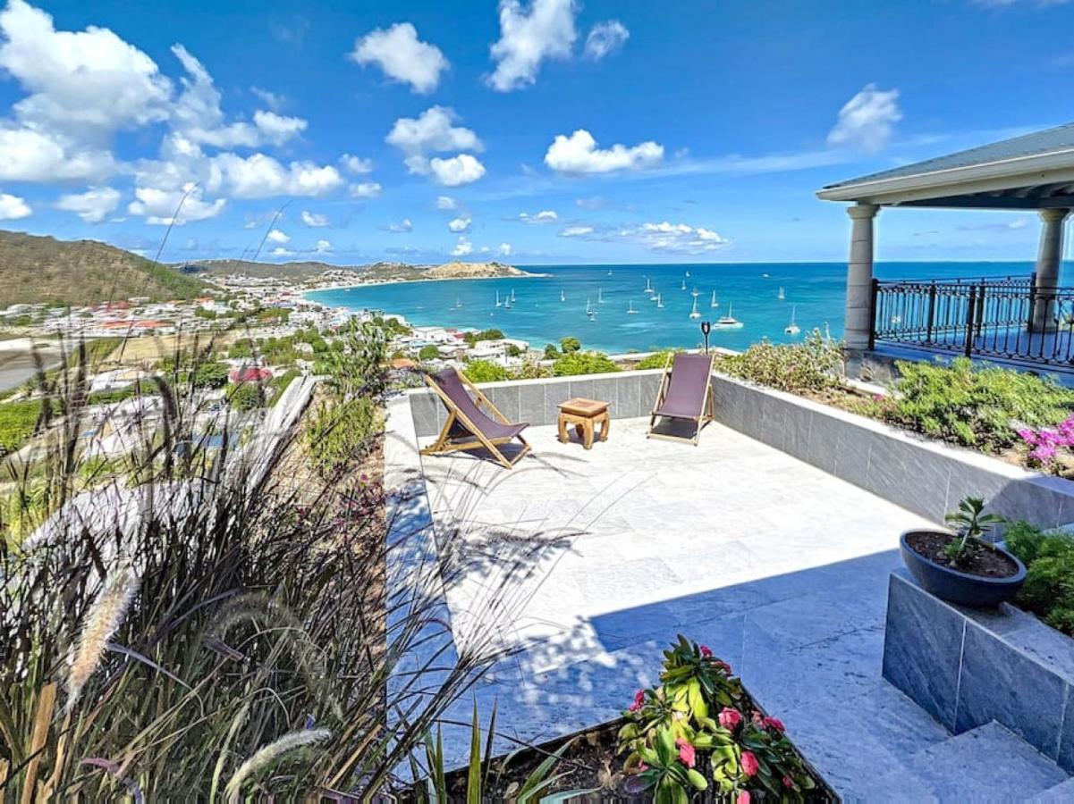 Blue Room In A Shared Villa Diamant With Communal Pool And Sea View Grand Case Εξωτερικό φωτογραφία